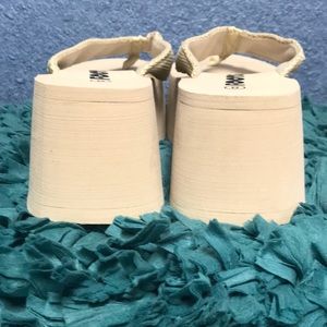 footsies platform flip flops